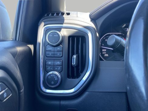 Used 2020 GMC Sierra 1500 Elevation w/ Elevation Value Package AWD/4WD image 18