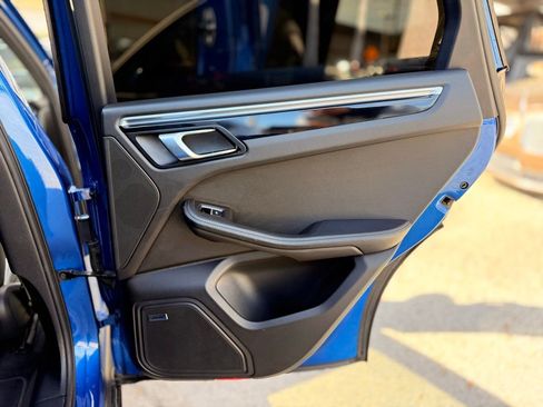 Used 2017 Porsche Macan S image 48