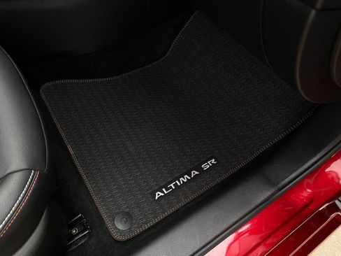 Used 2023 Nissan Altima 2.0 SR image 14