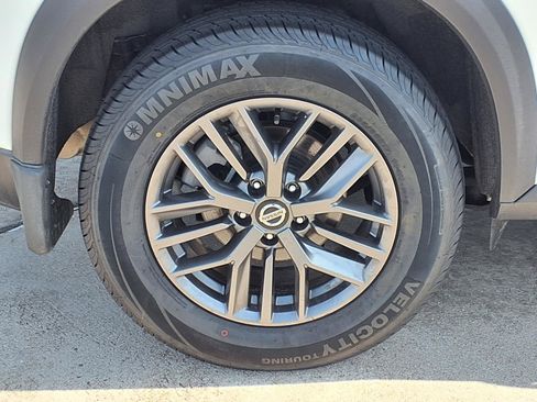 Used 2021 Nissan Rogue S FWD image 32