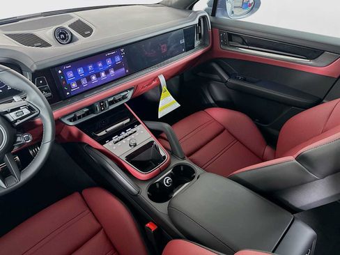 New 2026 Porsche Cayenne GTS AWD/4WD image 25
