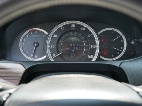 Certified 2017 Honda Accord EX-L image 21