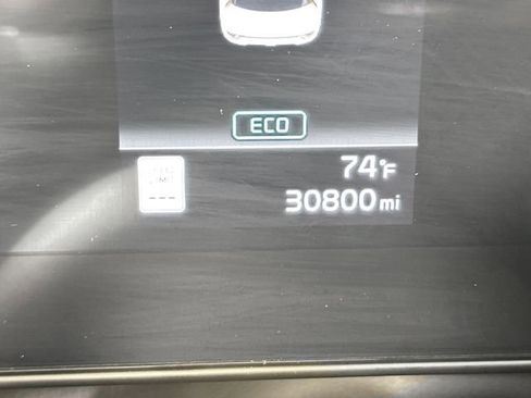 Used 2023 Kia Niro EX Touring FWD image 17