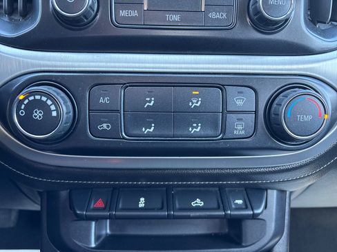 Used 2017 GMC Canyon SLE image 31