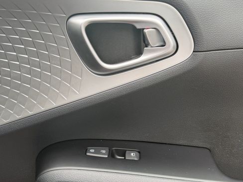 Certified 2021 Kia Soul LX FWD image 9