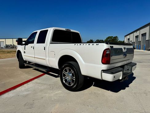 Used 2015 Ford F250 Platinum w/ FX4 Off-Road Package AWD/4WD image 3