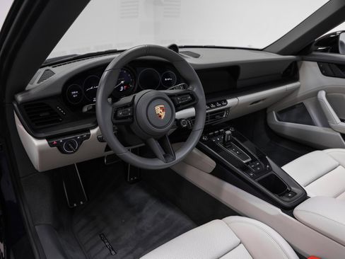 Used 2022 Porsche 911 Carrera GTS image 4