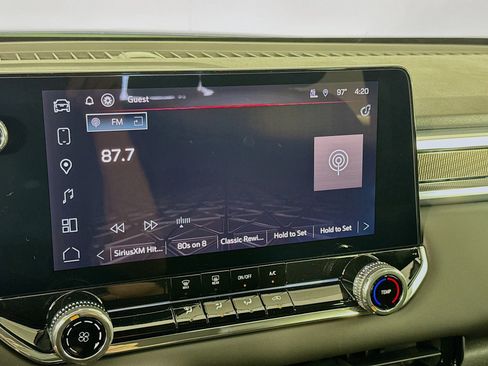 New 2025 GMC Canyon Elevation image 14