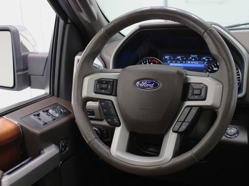 Used 2019 Ford F150 King Ranch w/ Equipment Group 601A Luxury AWD/4WD image 52