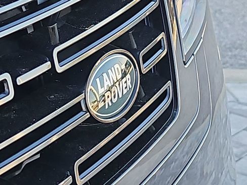 New 2026 Land Rover Range Rover SE image 9
