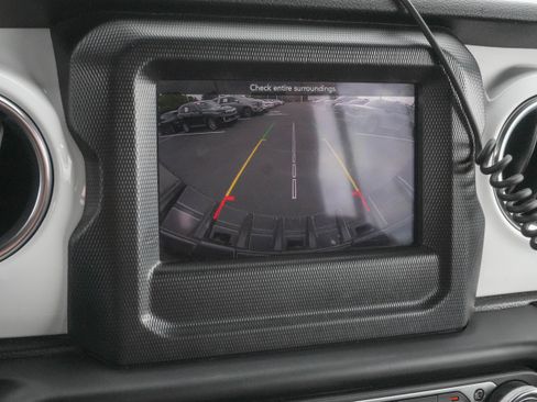 Used 2019 Jeep Wrangler Unlimited Rubicon w/ Steel Bumper Group AWD/4WD image 24