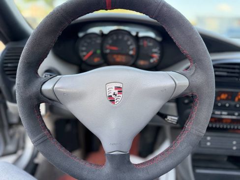 Used 2003 Porsche Boxster RWD image 12