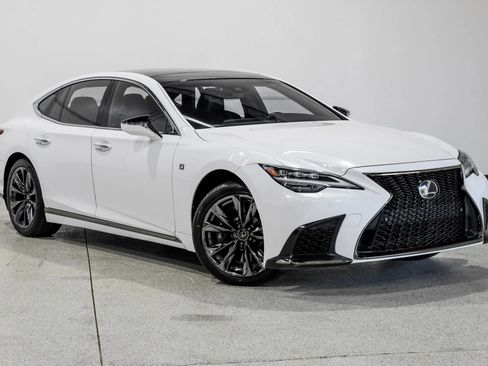 Used 2021 Lexus LS 500 F Sport w/ Accessory Package (Z2) image 4