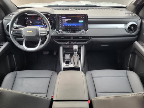 Used 2024 Chevrolet Colorado LT w/ LT Convenience Package III image 13