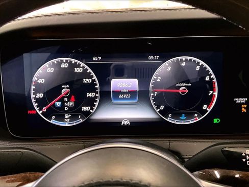 Used 2019 Mercedes-Benz S 560 4MATIC Sedan image 26