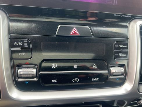 Certified 2023 Kia Sorento X-Line EX AWD/4WD image 53