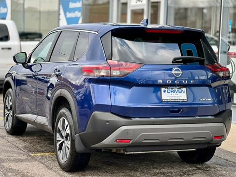 Used 2023 Nissan Rogue SV image 32