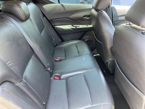 Used 2020 Nissan Kicks SR FWD image 18