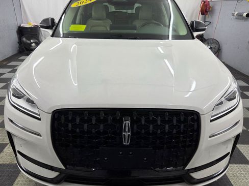 Used 2024 Lincoln Corsair Reserve w/ Equipment Group 201A AWD/4WD image 11