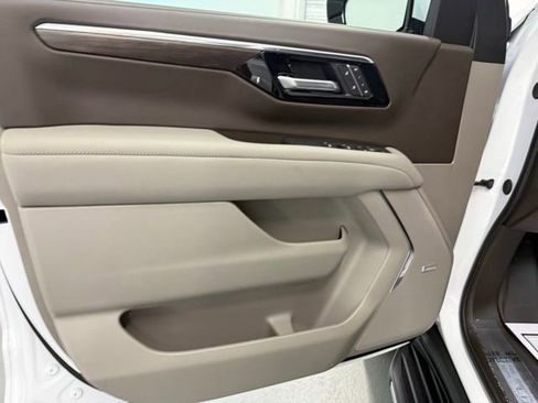 New 2026 Chevrolet Tahoe LT RWD image 13