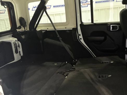Used 2021 Jeep Wrangler Unlimited Sport AWD/4WD image 32