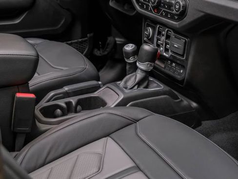 Used 2024 Jeep Wrangler Unlimited Sport image 70