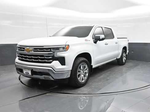 Used 2024 Chevrolet Silverado 1500 LTZ w/ Z71 Off-Road Package AWD/4WD image 23