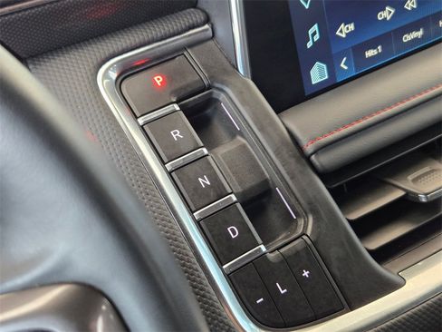 Used 2024 Chevrolet Suburban RST w/ Luxury Package image 22