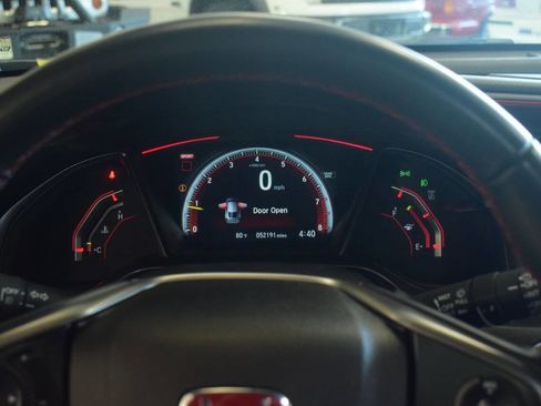 Used 2018 Honda Civic Type R image 57