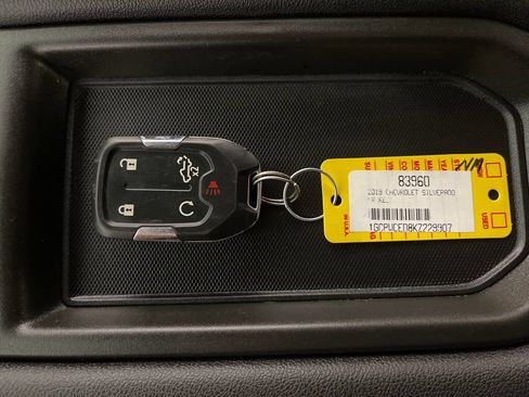 Used 2019 Chevrolet Silverado 1500 LT w/ All-Star Edition RWD image 24
