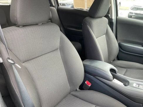 Used 2016 Honda HR-V EX image 10