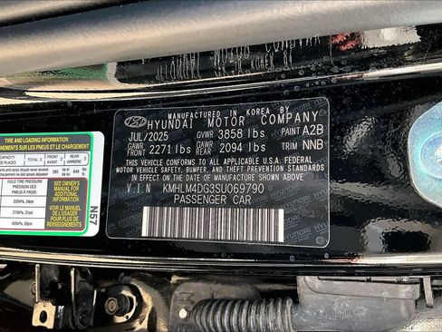 Certified 2025 Hyundai Elantra Sport image 49