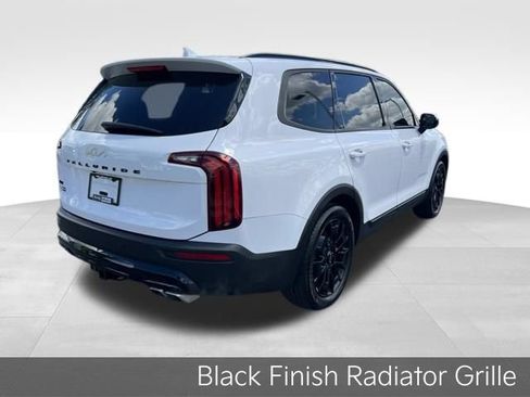Certified 2022 Kia Telluride SX w/ SX Prestige Package AWD/4WD image 8