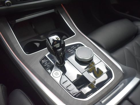 Used 2023 BMW X5 xDrive40i w/ Premium Package image 21