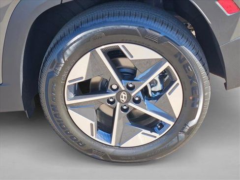 New 2025 Hyundai Tucson SEL image 10