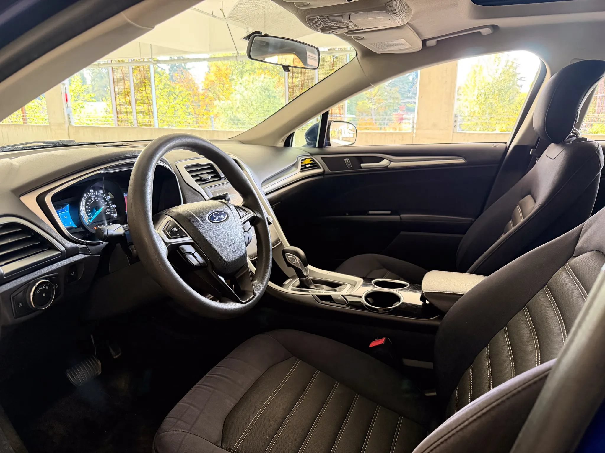 Used 2013 Ford Fusion SE FWD image 16