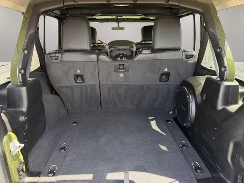 Used 2021 Jeep Wrangler Unlimited Rubicon AWD/4WD image 42