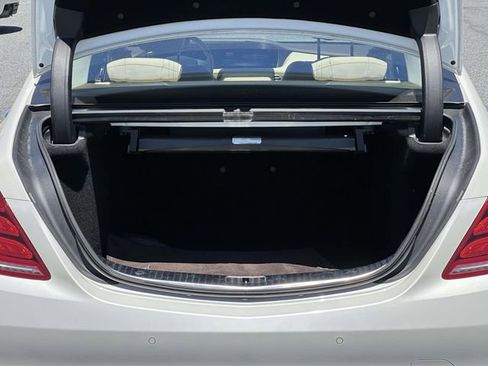Used 2017 Mercedes-Benz S 550 4MATIC Sedan image 11
