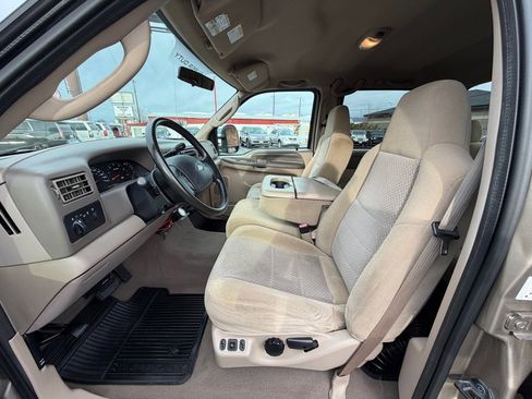 Used 2004 Ford F250 4x4 Crew Cab Super Duty image 9