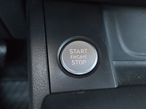 Used 2017 Audi A4 2.0T Premium Plus w/ Premium Plus Package image 25