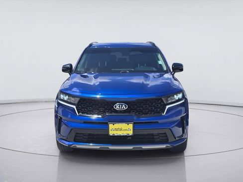 Used 2021 Kia Sorento S FWD image 2