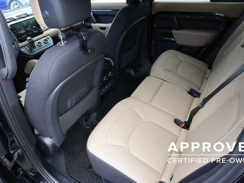 Used 2025 Land Rover Defender 110 V8 AWD/4WD image 29