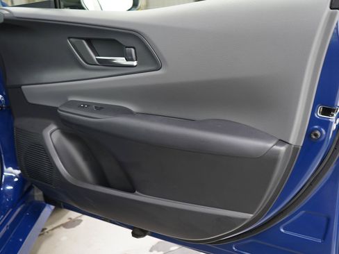 Used 2024 Toyota Prius XLE AWD/4WD image 9
