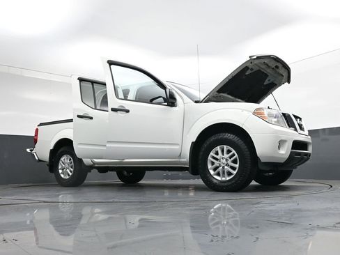 Used 2017 Nissan Frontier SV w/ SV Value Truck Package image 45