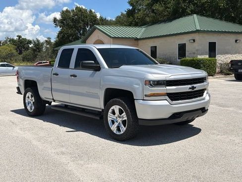 Used 2017 Chevrolet Silverado 1500 Custom w/ Custom Convenience Package RWD image 7