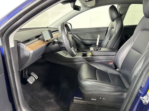 Used 2021 Tesla Model Y Long Range AWD/4WD image 11