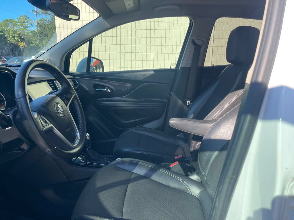 Used 2020 Buick Encore Preferred FWD image 12
