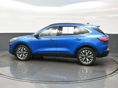 Used 2020 Ford Escape Titanium AWD/4WD image 3