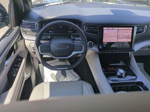 New 2026 Jeep Grand Wagoneer 2WD image 17
