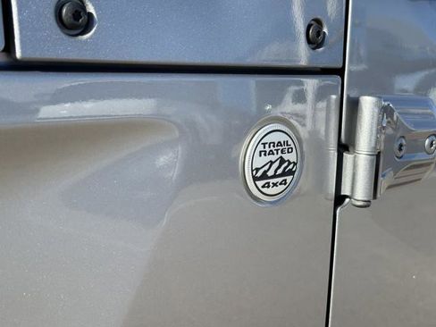 Used 2020 Jeep Wrangler Unlimited Sport S image 16